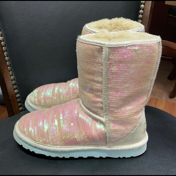 Limited Edition I Do Iridescent UGG Size 8 - Picture 4 of 14